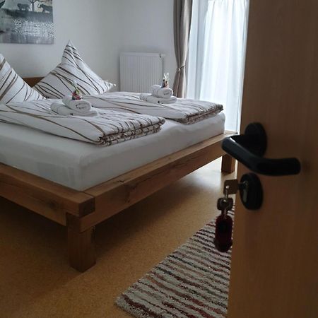 I24Rooms - Gaestezimmer Mit Eigenem Garten Legau Exterior photo